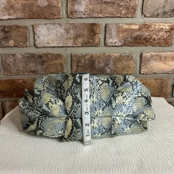 SIMPLY VERA VERA WANG Faux Leather Snakeskin Print Hobo Bag - Picture 15 of 16